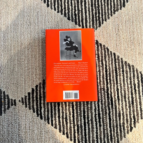 Becoming Beyoncé book - Picture 5 of 5